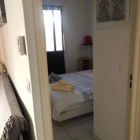 Apartment Theone Avec Garage Attenant, Entre Montpellier Et Sete, Pres Des Plages
